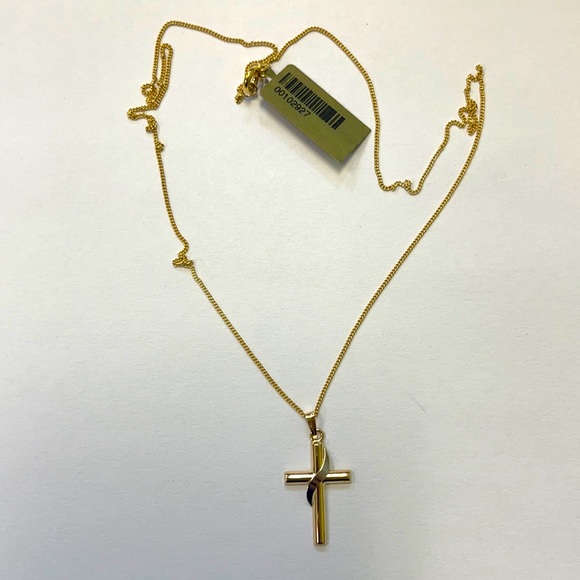 14k two tone gold cross pendent and 18 inch 14k chain. 2.1grams total weight.
